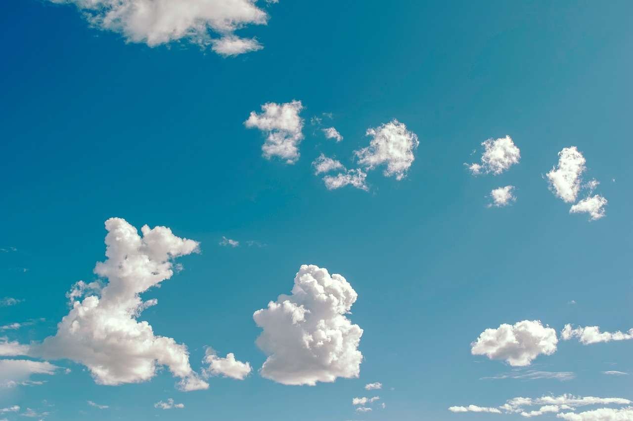 sky-5534319_1280 Clouds with blue sky.